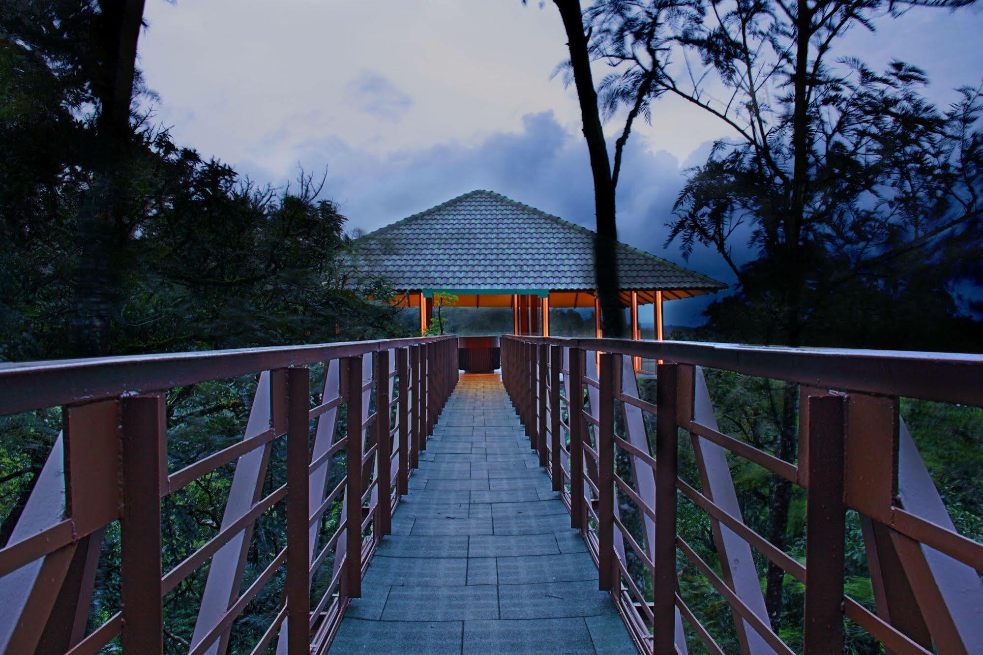 The Ibnii - Eco Luxury Resort Tulsa Exterior foto